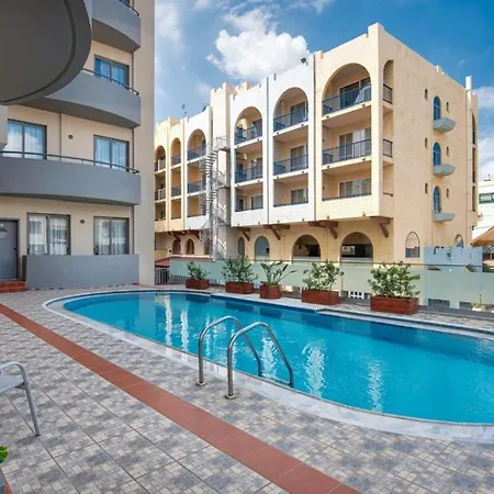 Hotel Lefkoniko & Icarus Apts Retimno