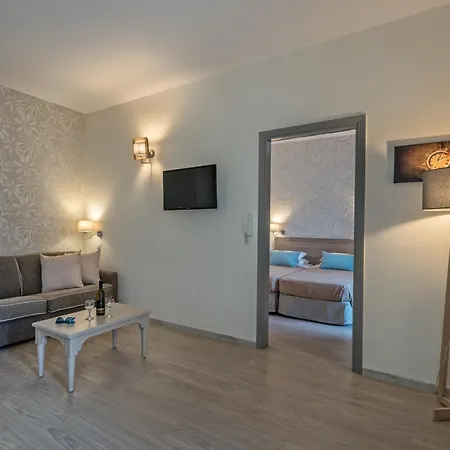 Lefkoniko & Icarus Apts Hotel 3*