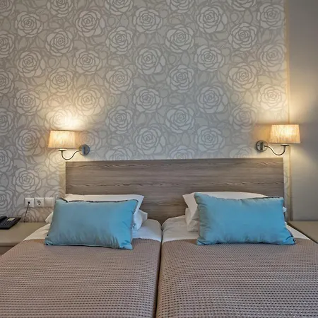 Lefkoniko & Icarus Apts Hotel