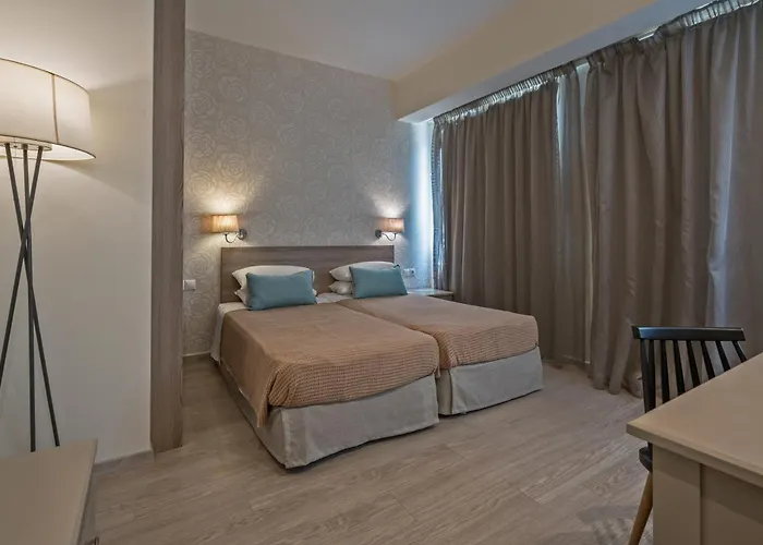 Lefkoniko & Bay Hotel