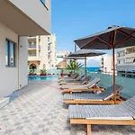 Lefkoniko & Bay Hotel 3*