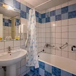 Lefkoniko & Bay Hotel 3*