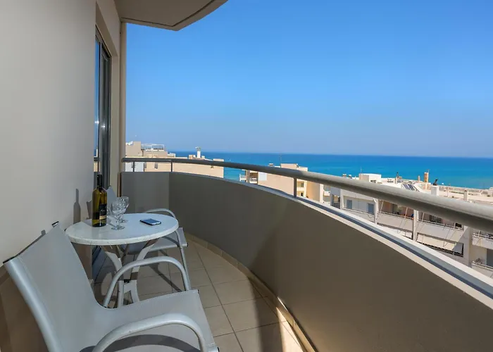 Hotel Lefkoniko & Bay