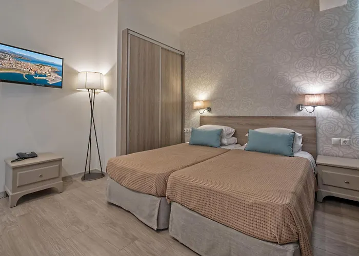 Hotel Lefkoniko & Bay