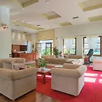 Lefkoniko & Bay Hotel 3*