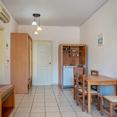 Lefkoniko & Icarus Apts Rethymno